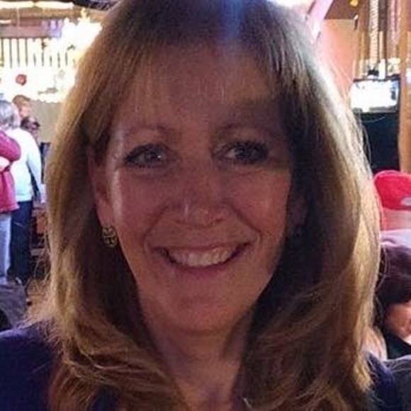 Meet your Posher, Aretta - Picture 1 of 1